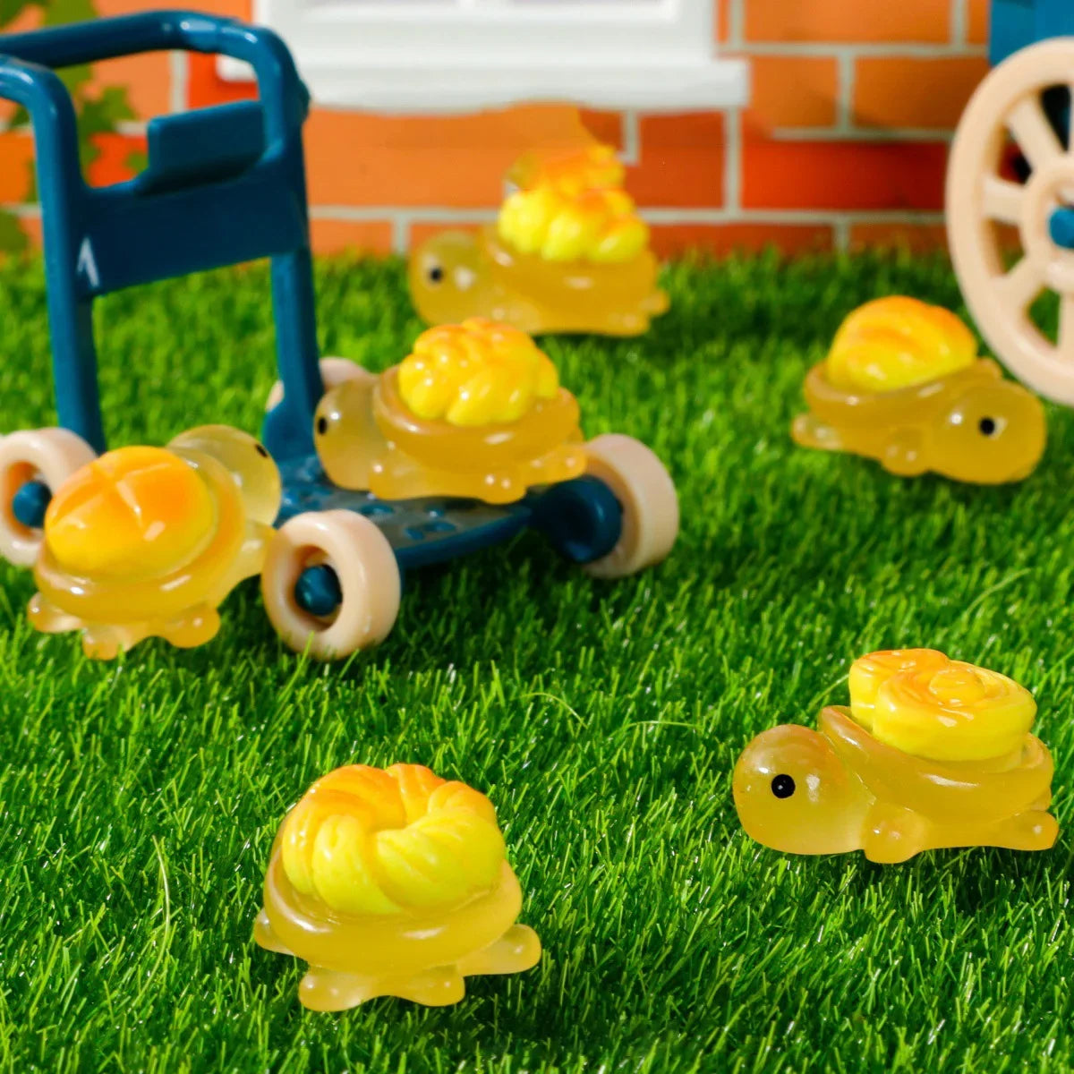 Mini Ocean Resin Turtle Figurines – Cute Home Decor & DIY Accessories