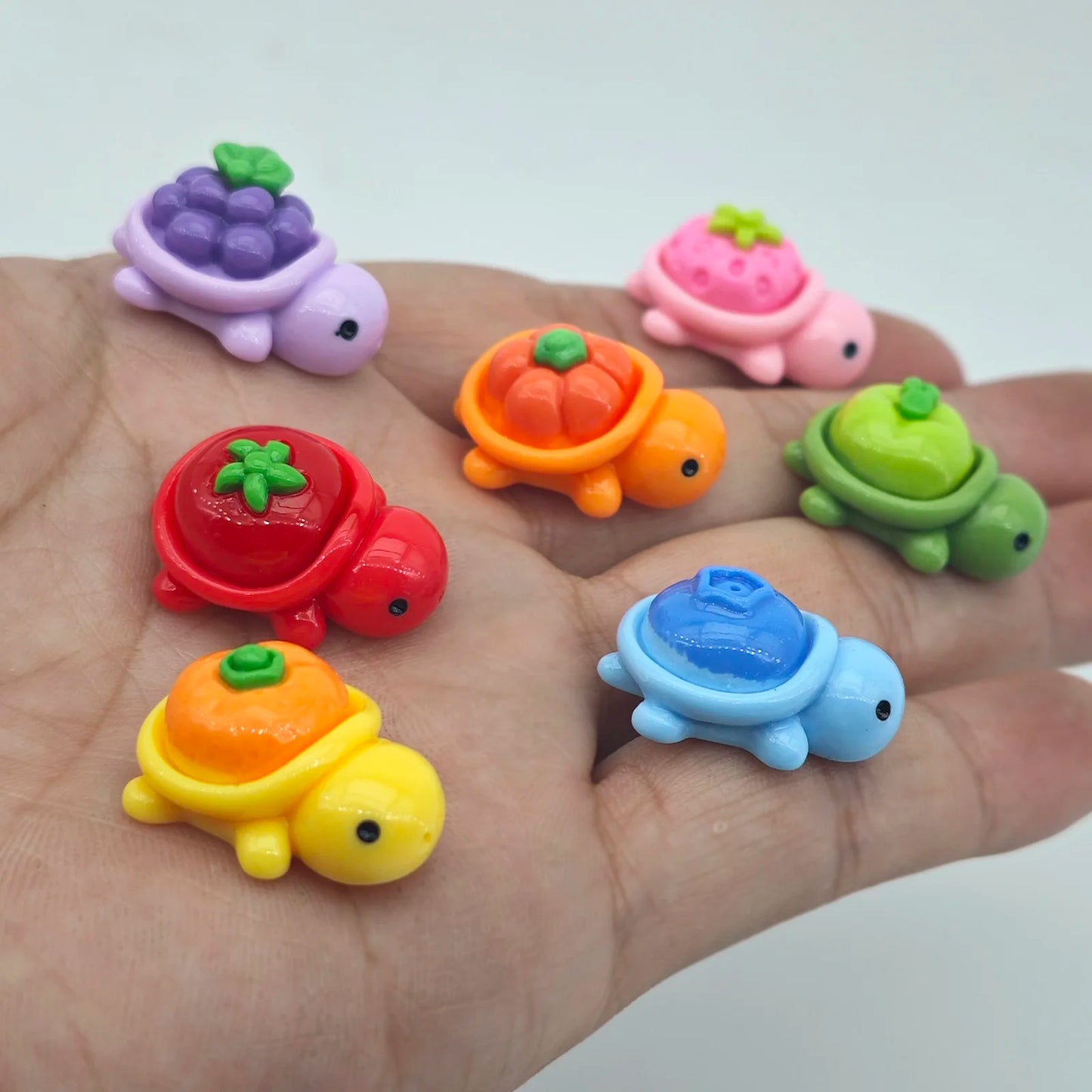 Mini Ocean Resin Turtle Figurines – Cute Home Decor & DIY Accessories