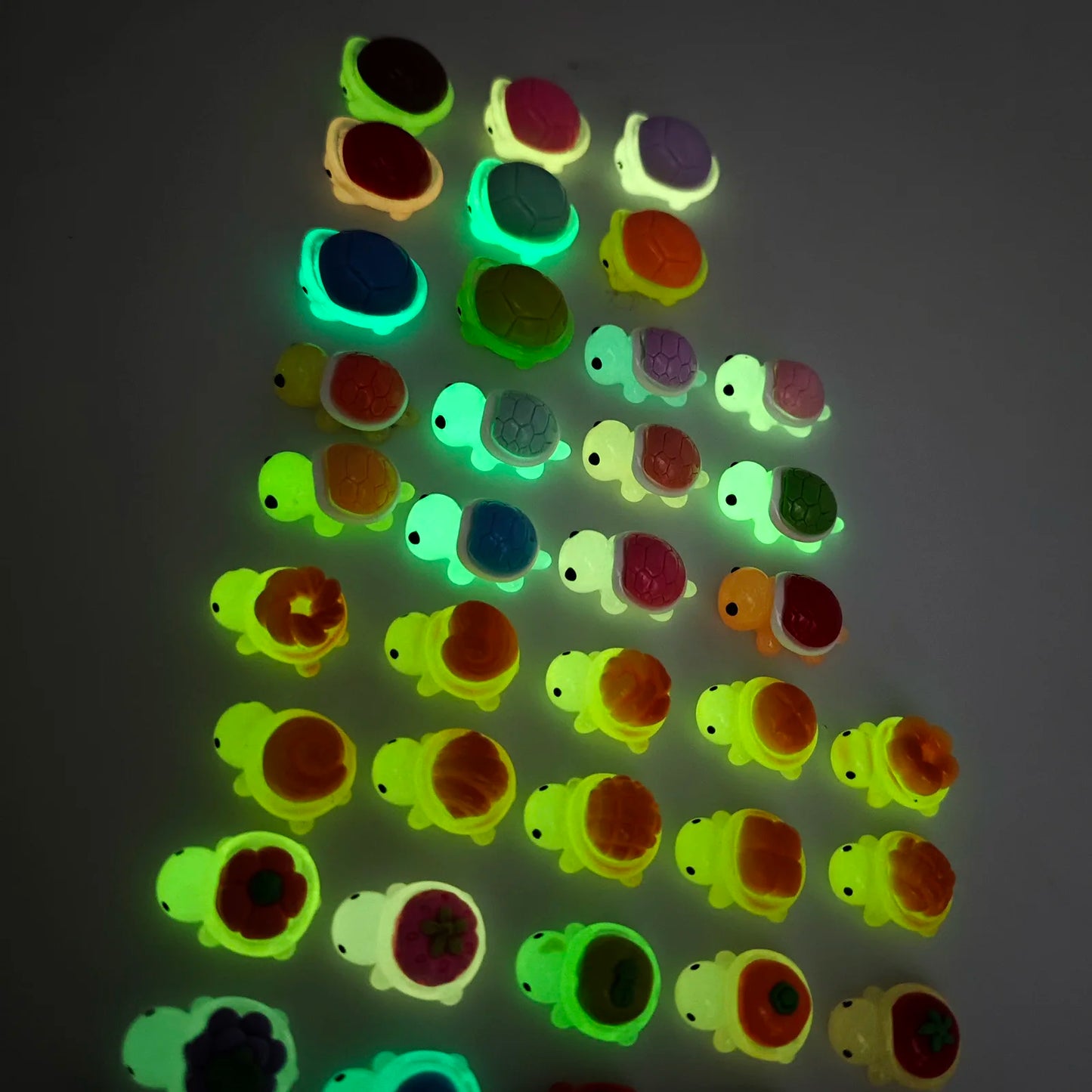 Mini Ocean Resin Turtle Figurines – Cute Home Decor & DIY Accessories